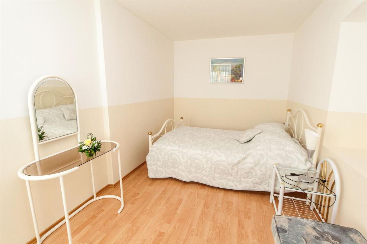 Apartments Carmen Crikvenica Eksteriør billede